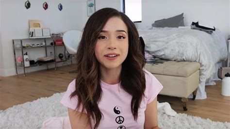 pokimane pornhub|POKIMANE SHOWS HER TITS ON TWITCH LIVE STREAM。